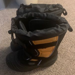 Baffin snow boots men’s size 6